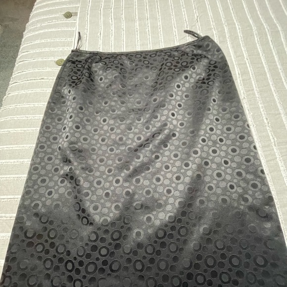 Black skirt suit with circle print design. - Picture 6 of 6